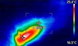Peritagem de infiltrações em Lisboa efetuada pela Fermorel utilizando tecnologia de precisão para localizar vazamentos e medir níveis de humidade